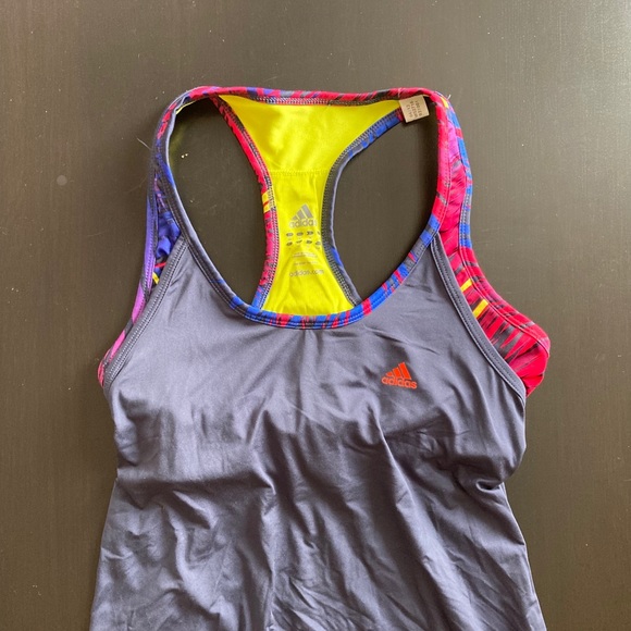 🏃‍♀️2 for $50 - Adidas Dry-Fit 2-in-1 Tank - Picture 1 of 2
